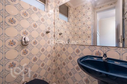 Image 12 - 875193
