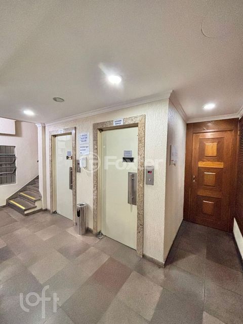 Image 3 - 875197