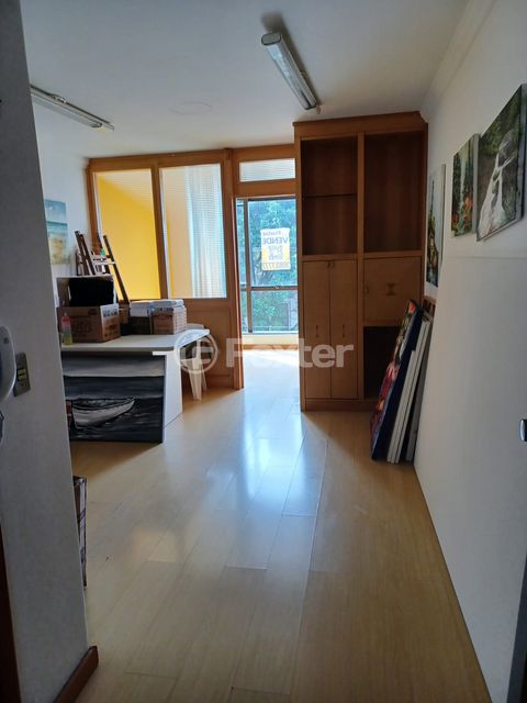 Image 7 - 875207