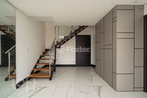 Image 5 - 875215