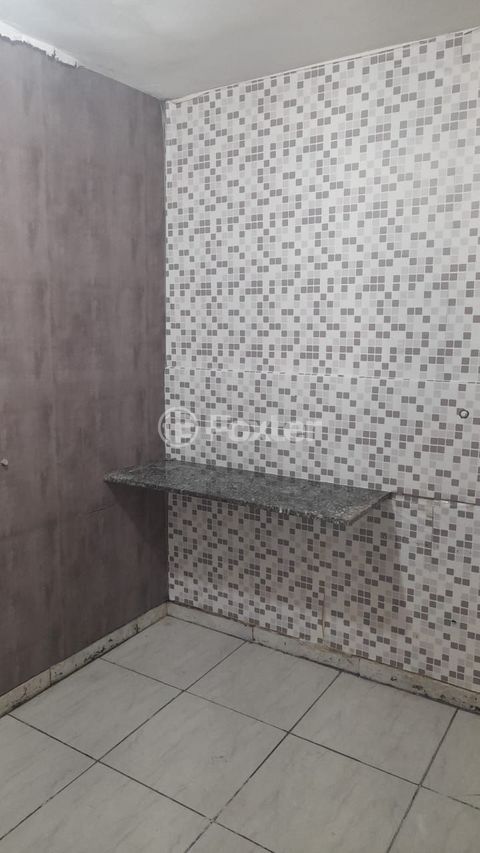 Image 7 - 875260