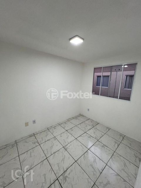 Image 6 - 875340