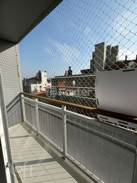 Image 3 - 875455