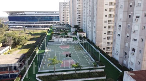 Image 18 - 875568