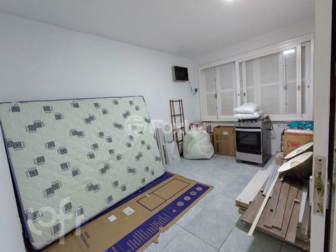 Image 9 - 875588
