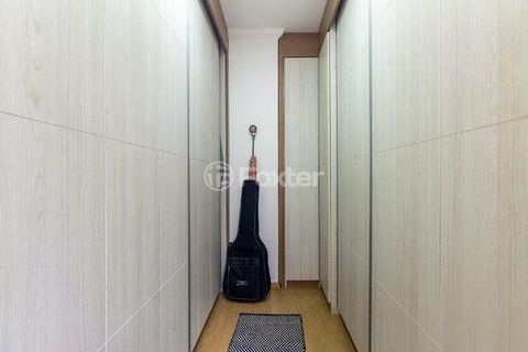 Image 9 - 875591