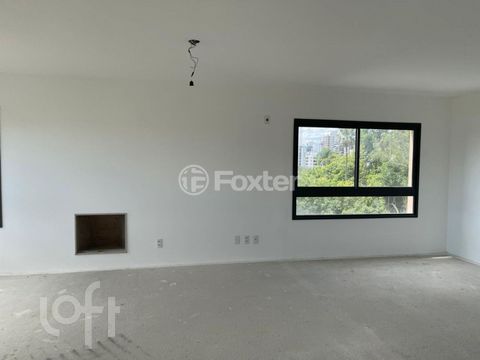 Image 3 - 875608