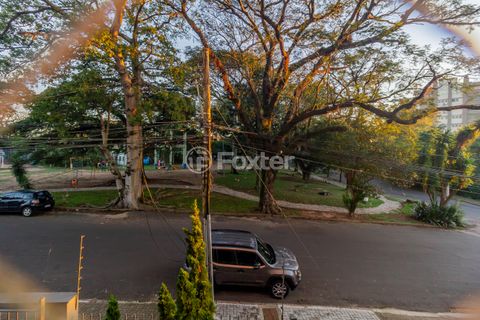 Image 14 - 875617