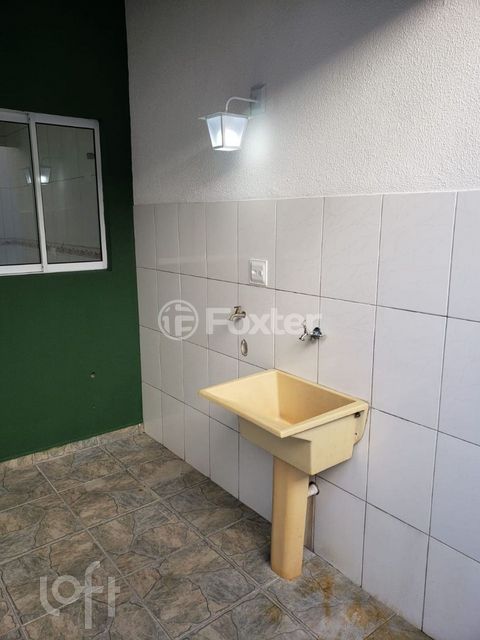 Image 4 - 875623
