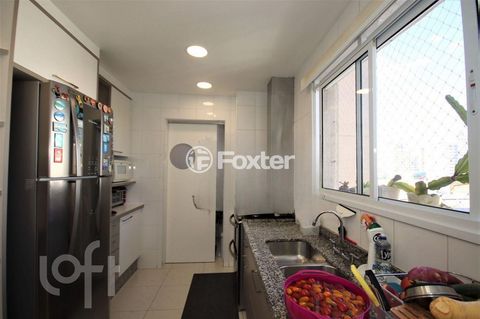 Image 7 - 875643