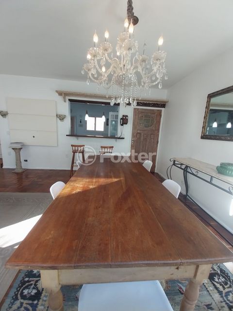 Image 4 - 875646