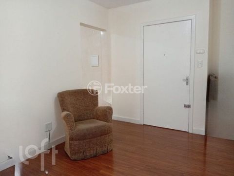 Image 7 - 875656