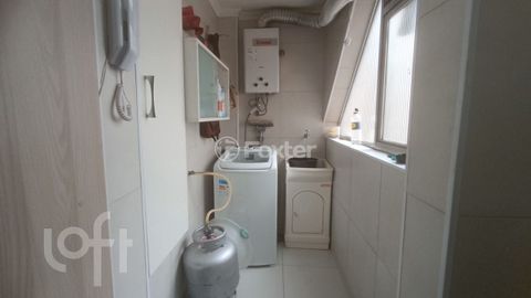 Image 10 - 875659