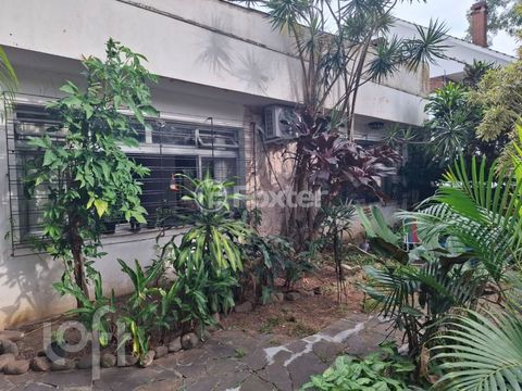 Image 5 - 875662