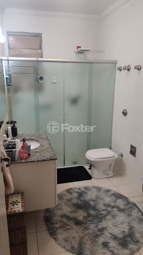 Image 7 - 875665