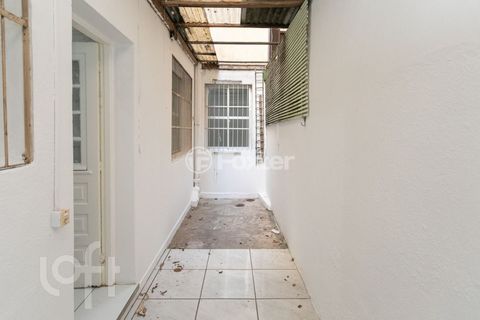 Image 11 - 875668