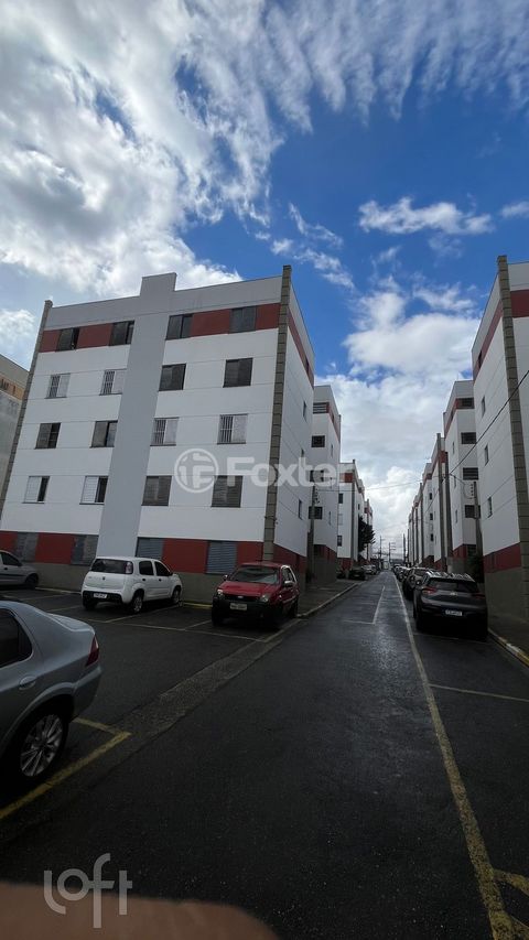 Image 6 - 875671