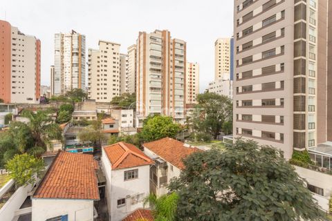 Image 7 - 875672