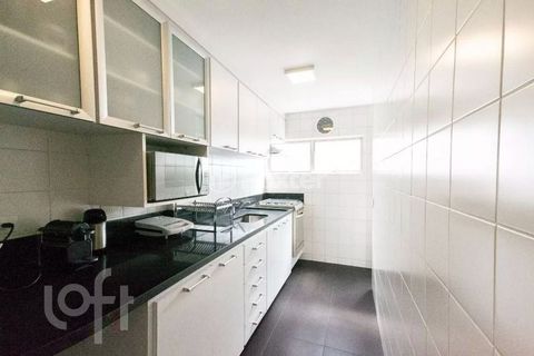 Image 7 - 875685