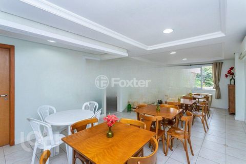 Image 7 - 875692
