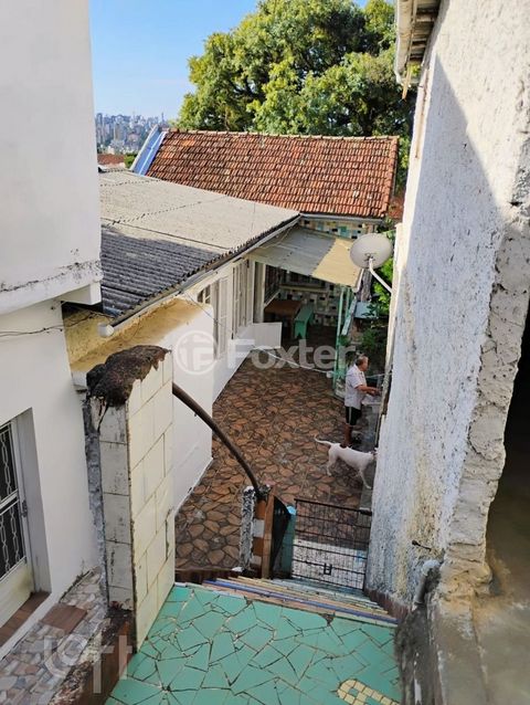 Image 7 - 875693