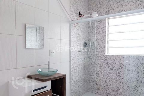 Image 19 - 875694