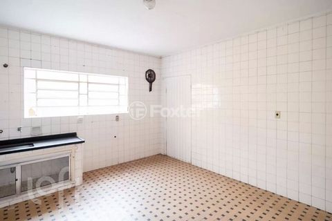 Image 7 - 875694