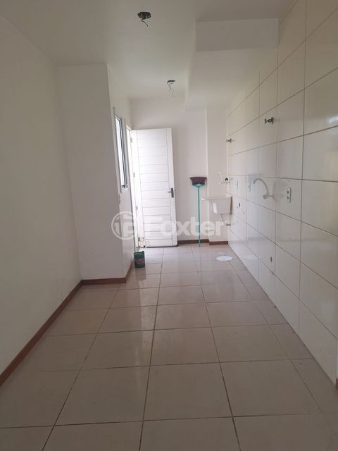 Image 3 - 875720