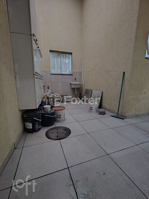 Image 9 - 875723