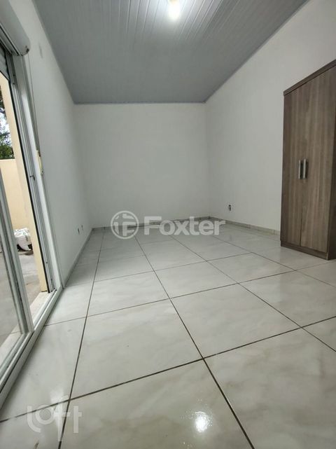 Image 7 - 875723