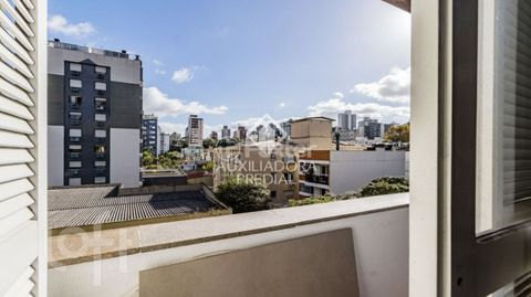 Image 17 - 875726