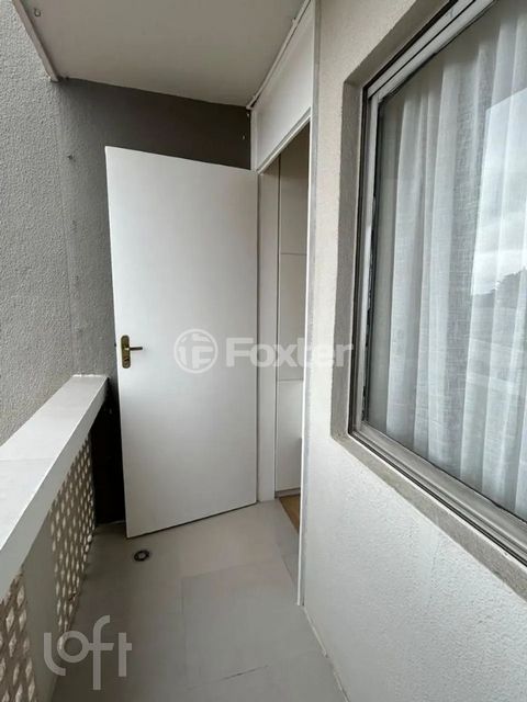 Image 6 - 875733
