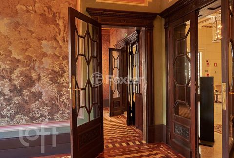 Image 15 - 875734