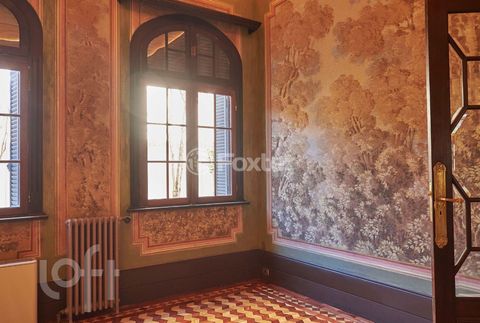 Image 14 - 875734