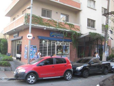 Image 9 - 875735
