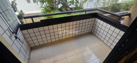 Image 15 - 875736