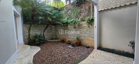 Image 6 - 875808