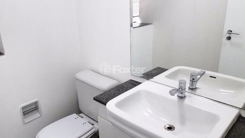 Image 9 - 875816