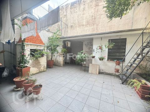 Image 9 - 875826