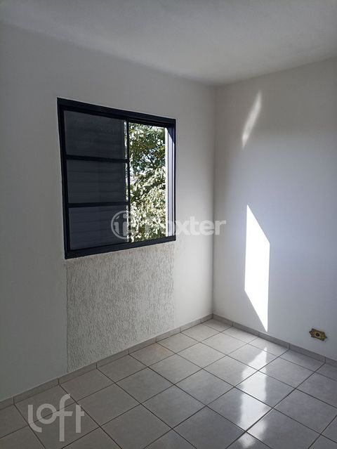 Image 4 - 875828