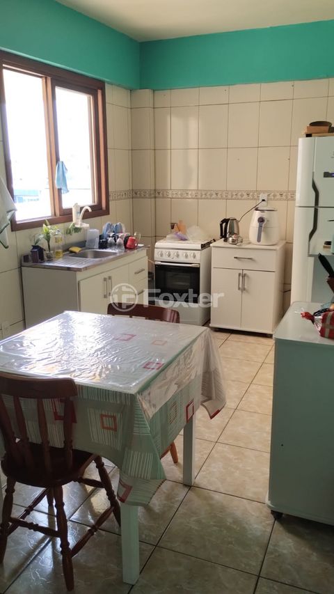 Image 5 - 875831