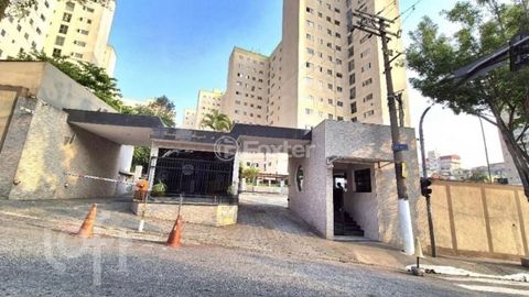 Image 10 - 875836