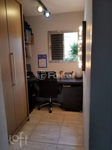 Image 7 - 875836