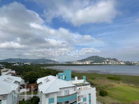 Image 4 - 875863