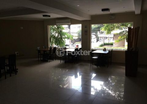 Image 8 - 875871