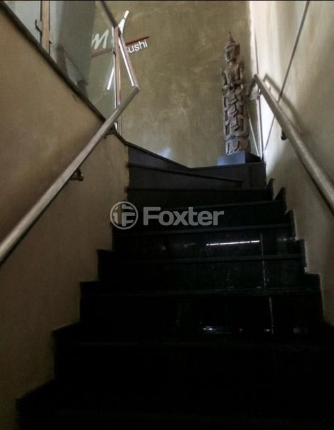 Image 7 - 875871
