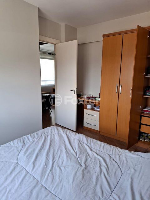 Image 3 - 875880