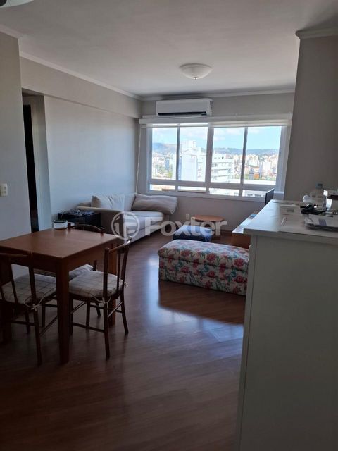 Image 1 - 875880