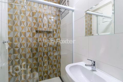 Image 9 - 875884