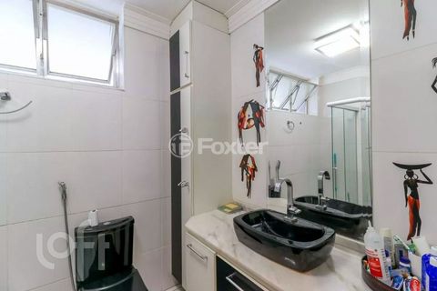 Image 7 - 875884